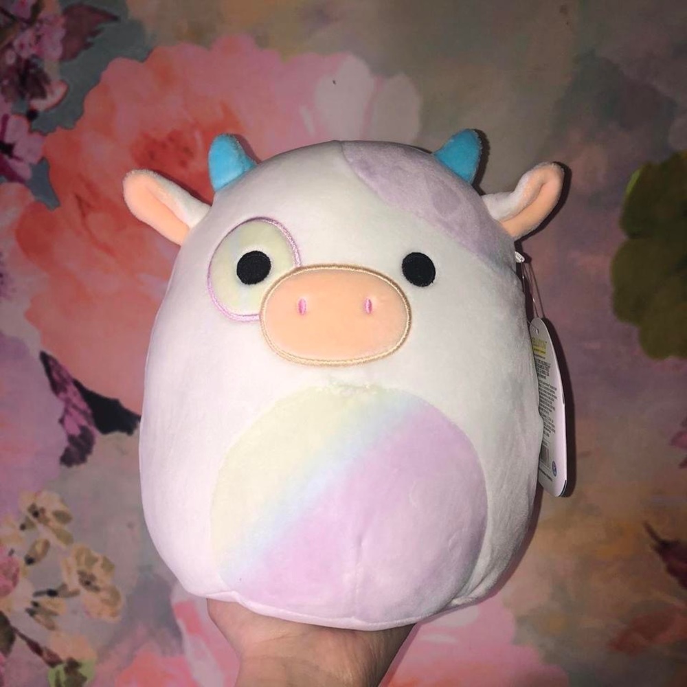 Belozi Squishmallow